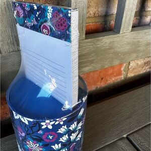VERY BRADLEY
BLOOM AND berry desk notepad n pen pencil holder NWT